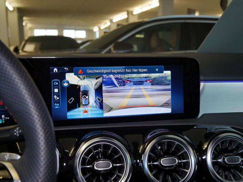Mercedes-Benz A 250 e , AMG 360 DISTR KAMERA PANO SPUR STANDH