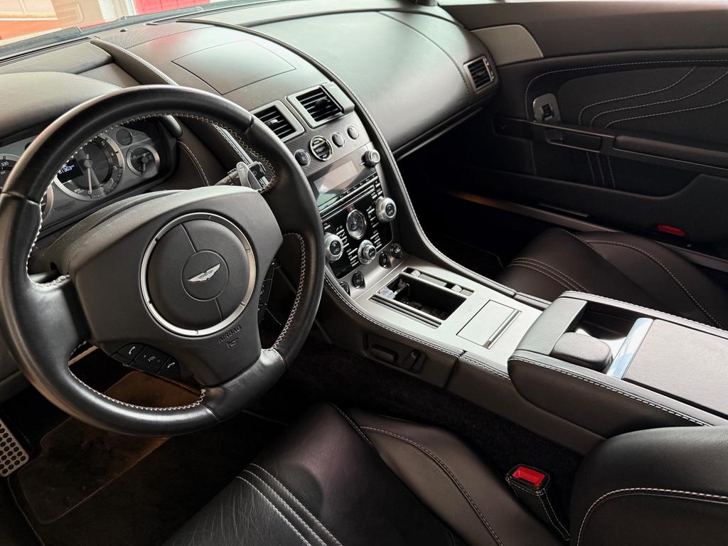 Aston Martin V8 Vantage