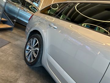 Skoda Octavia *LED*NAVI*2-ZONEN*CAM*CARPLAY*