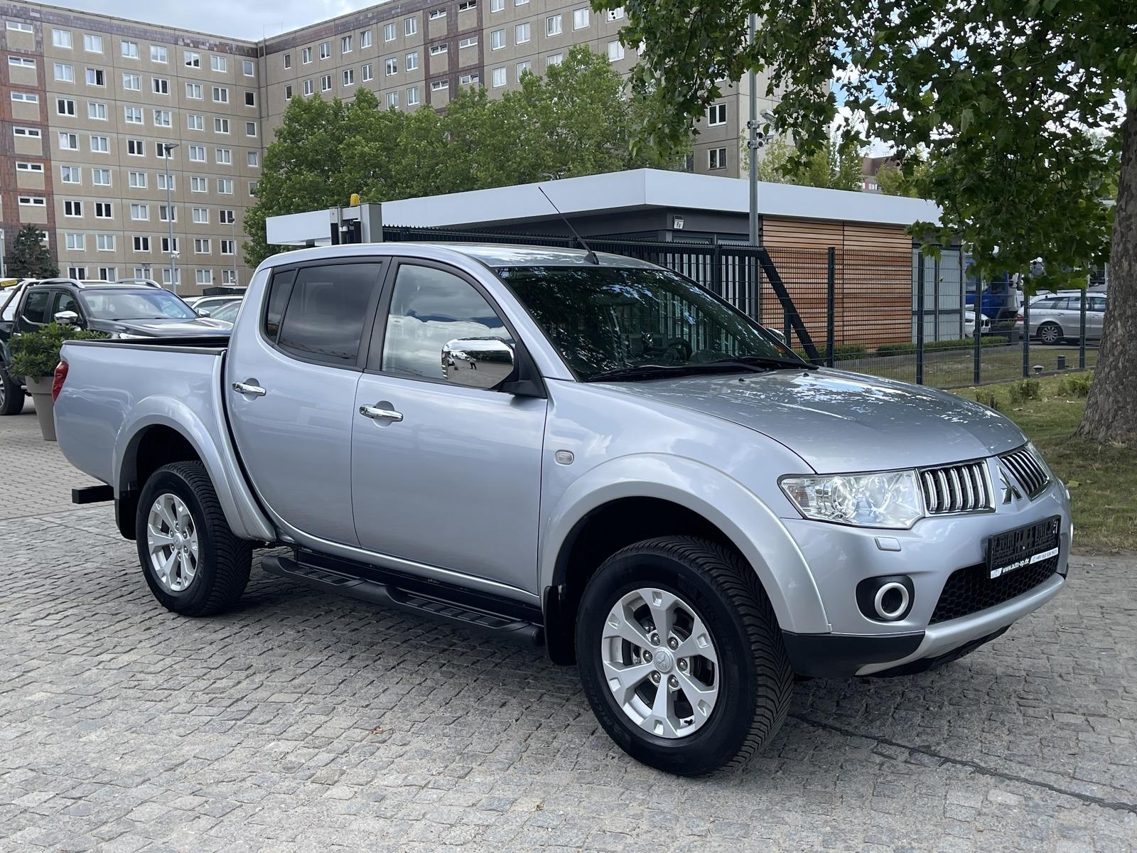 Mitsubishi L200 2.5DI-D INTENSE Doppelkabine 1H*AHK*RFK*