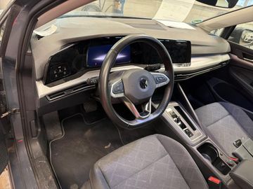 Volkswagen Golf - 5