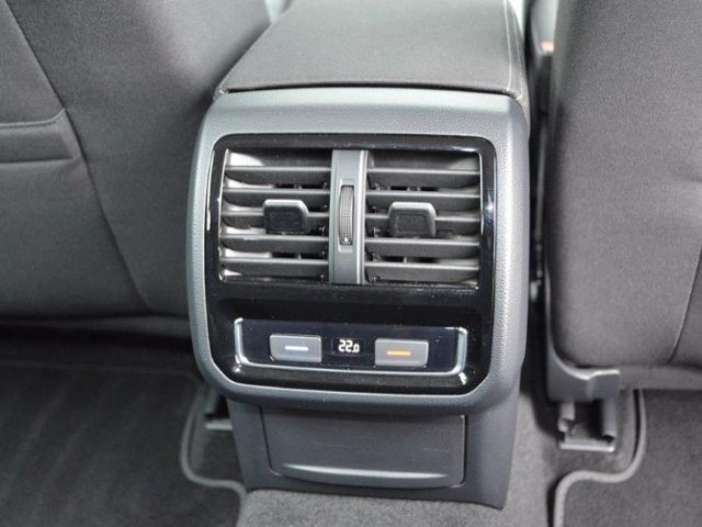 Passat Variant 2.0 TDI DSG Business AHK/LED/NAVI