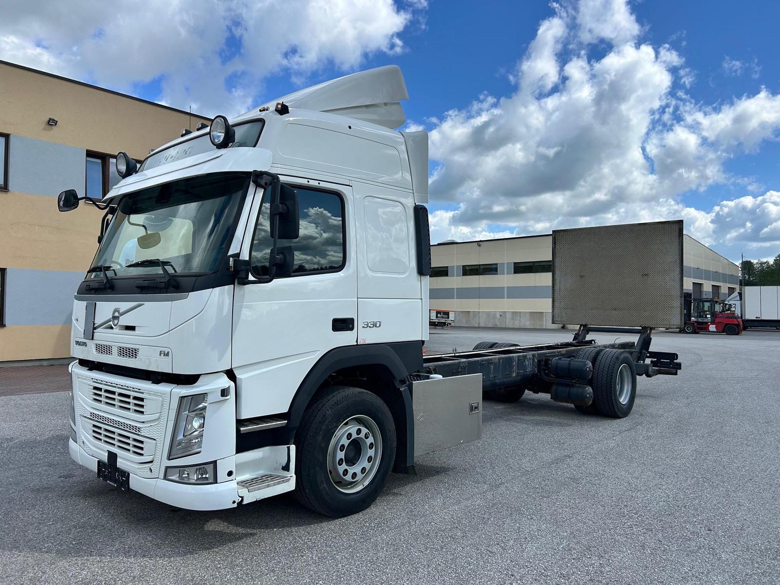 Volvo FM330 4X2 EURO6 + VEB