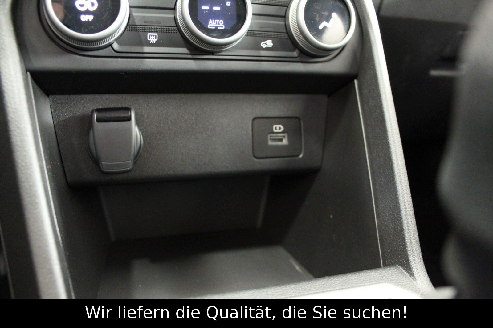 Fahrzeugabbildung Dacia Sandero TCe 90 Expression*Winterpaket*