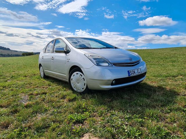 Toyota Prius 2 SOL mit IPA