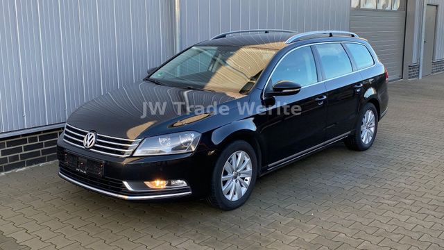 Volkswagen Passat Variant 2.0 TDI Aut Kamera PDC AHK SHZ 16