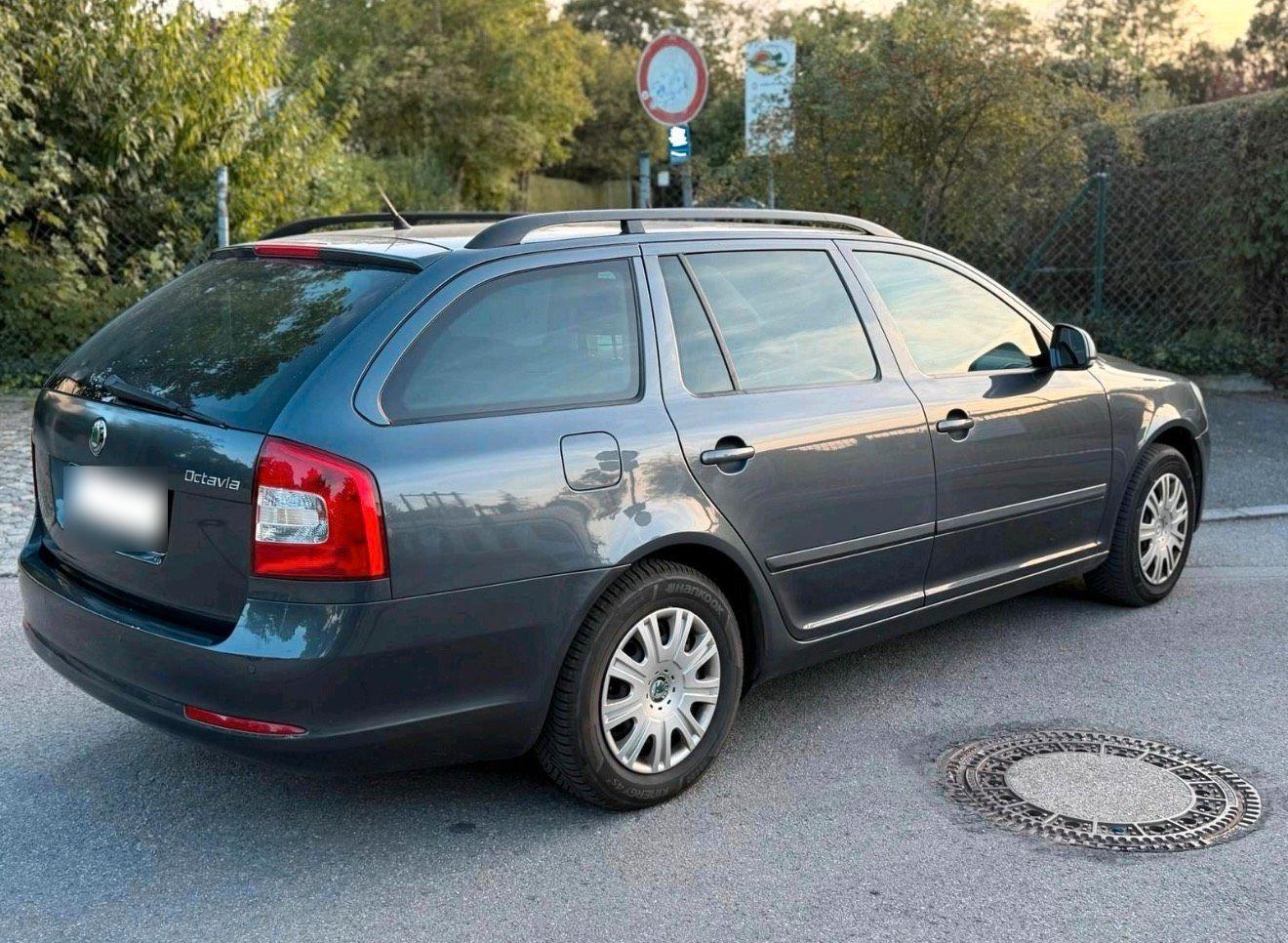 Skoda Octavia 2012 — photo 5