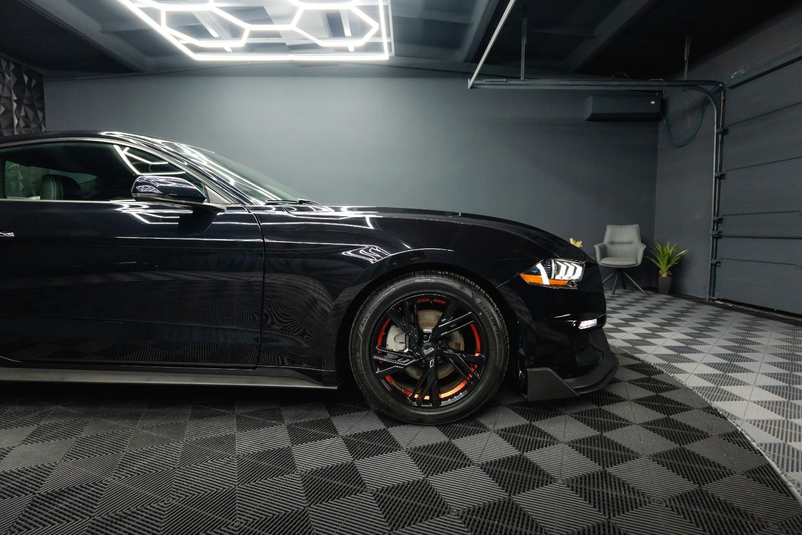 Fahrzeugabbildung Ford Mustang Shelby Coupe GT 350 Package Dark Horse