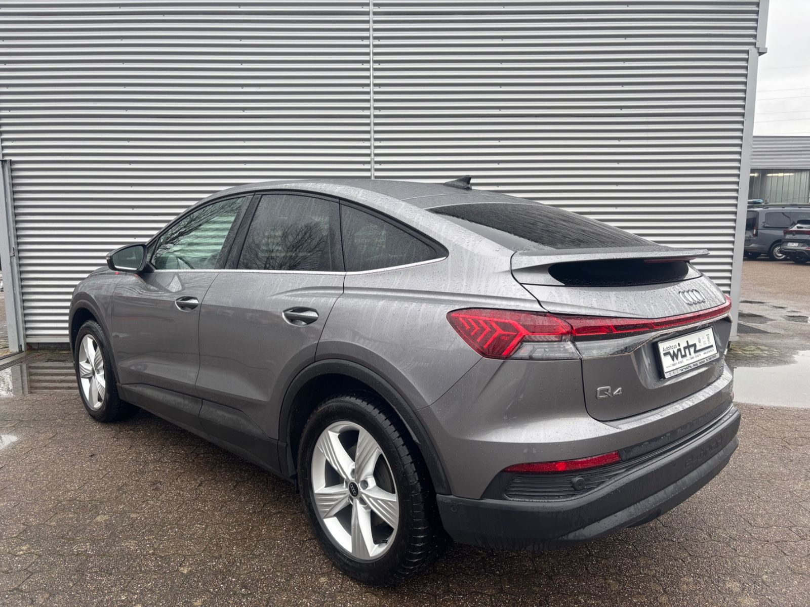 Fahrzeugabbildung Audi Q4 e-tron Sportback 40 KAM SHZ