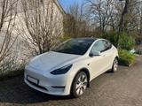 Tesla LongRange Dual Motor AWD & Anhängerkupplung - Tesla Model Y in Köln