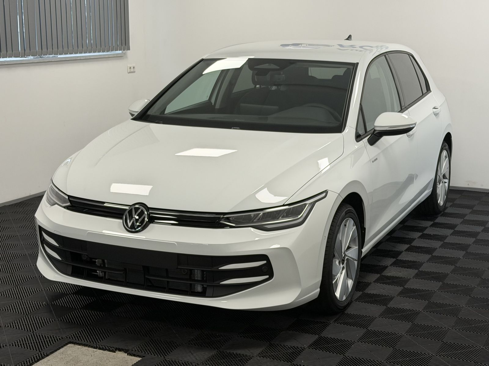 Volkswagen Golf 1.5 eTSI DSG Life 5J-Garantie ErgoActiv ACC imagem 2