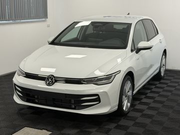 Volkswagen Golf - 2