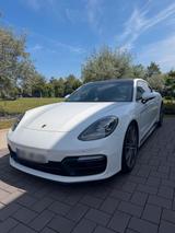 Porsche Panamera GTS / APPROVED 10/25 - Porsche Panamera in Wiesbaden