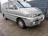 Hyundai Hyndai H1 Benzin 7 sitzen - Hyundai Gebrauchtwagen von 2000