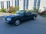 Mercedes-Benz E 200 Cabrio Automatik/150.260 KM - Mercedes-Benz E 200 aus 1996