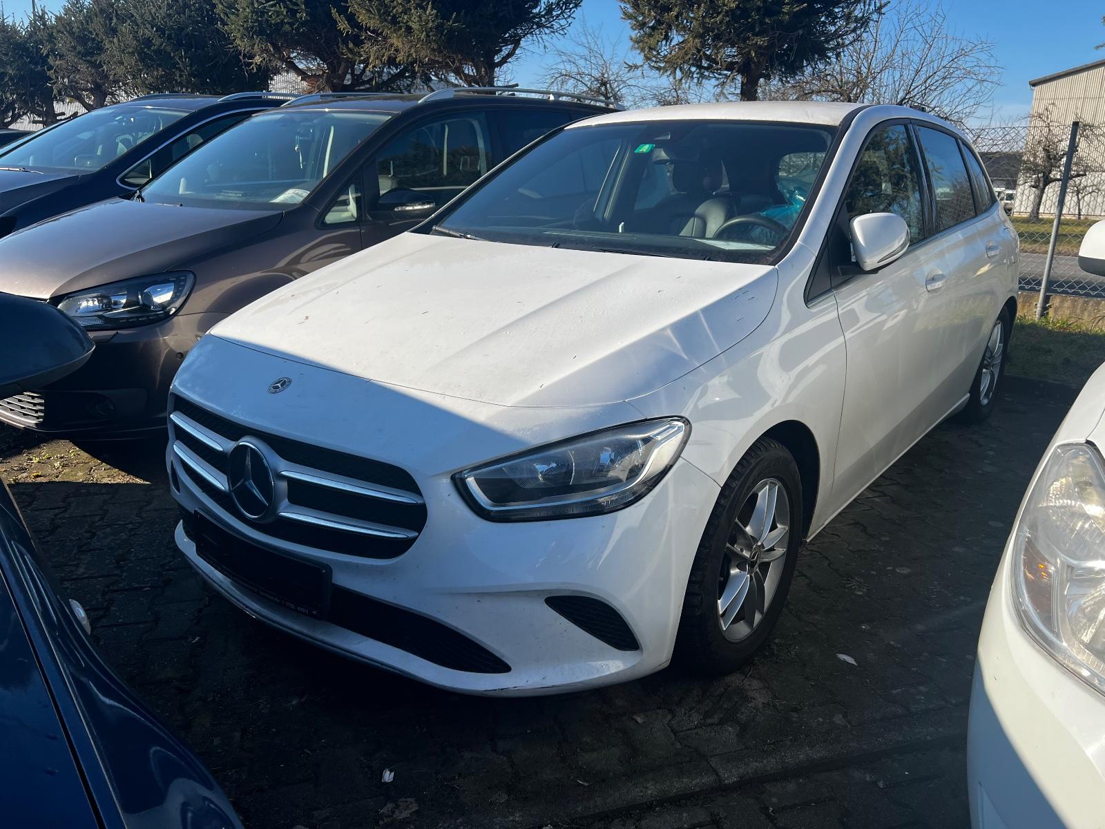 Mercedes-Benz B 180 B B 180 d