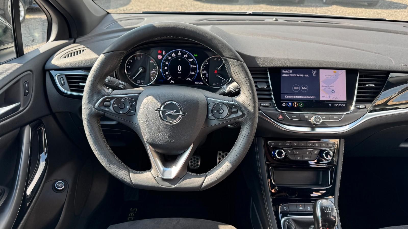 Opel Astra K SportsTourer Elegance Alcantara Led Navi