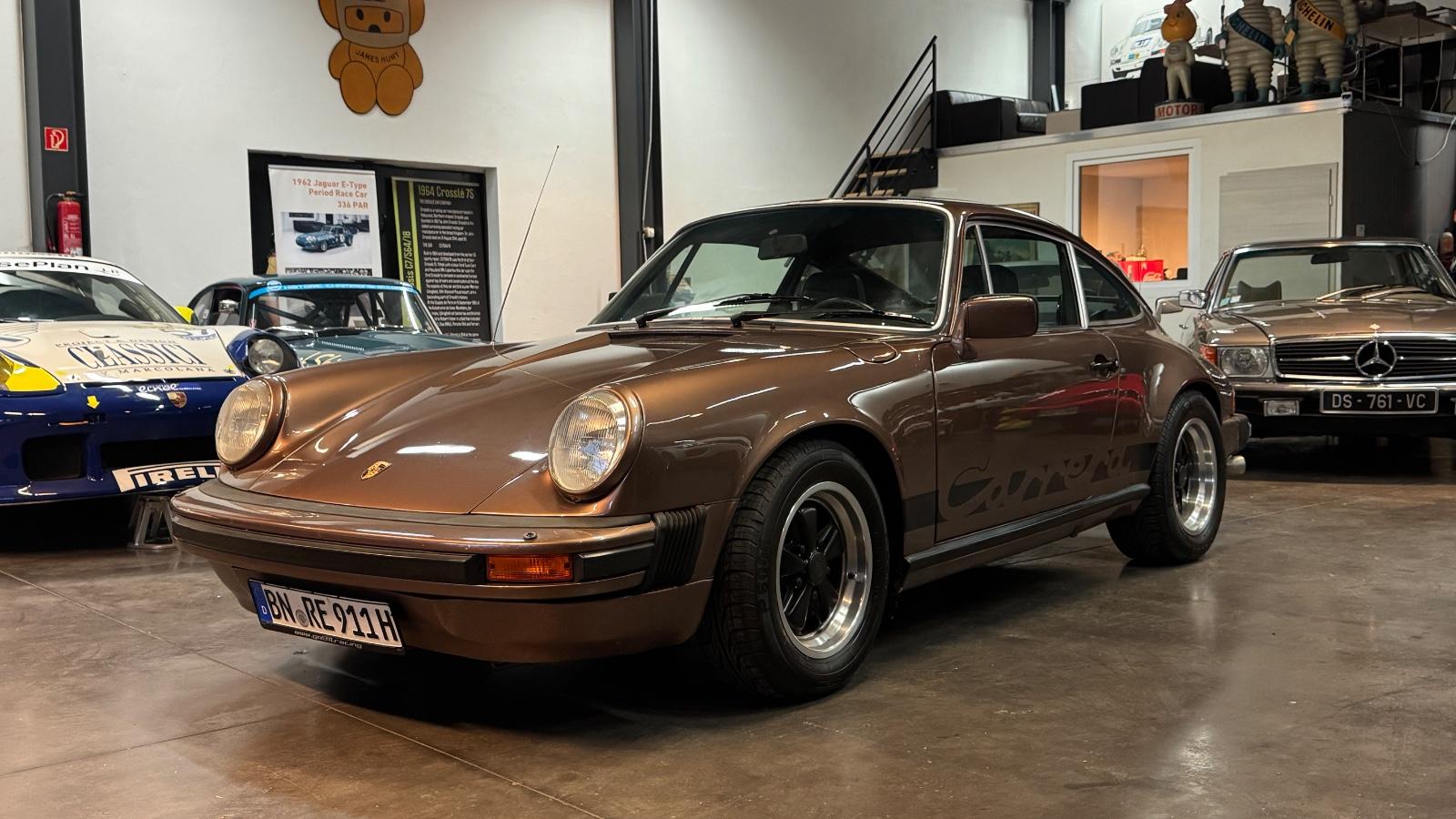 Porsche 911 Carrera 3.0 ° Deutsche Fahrzeug