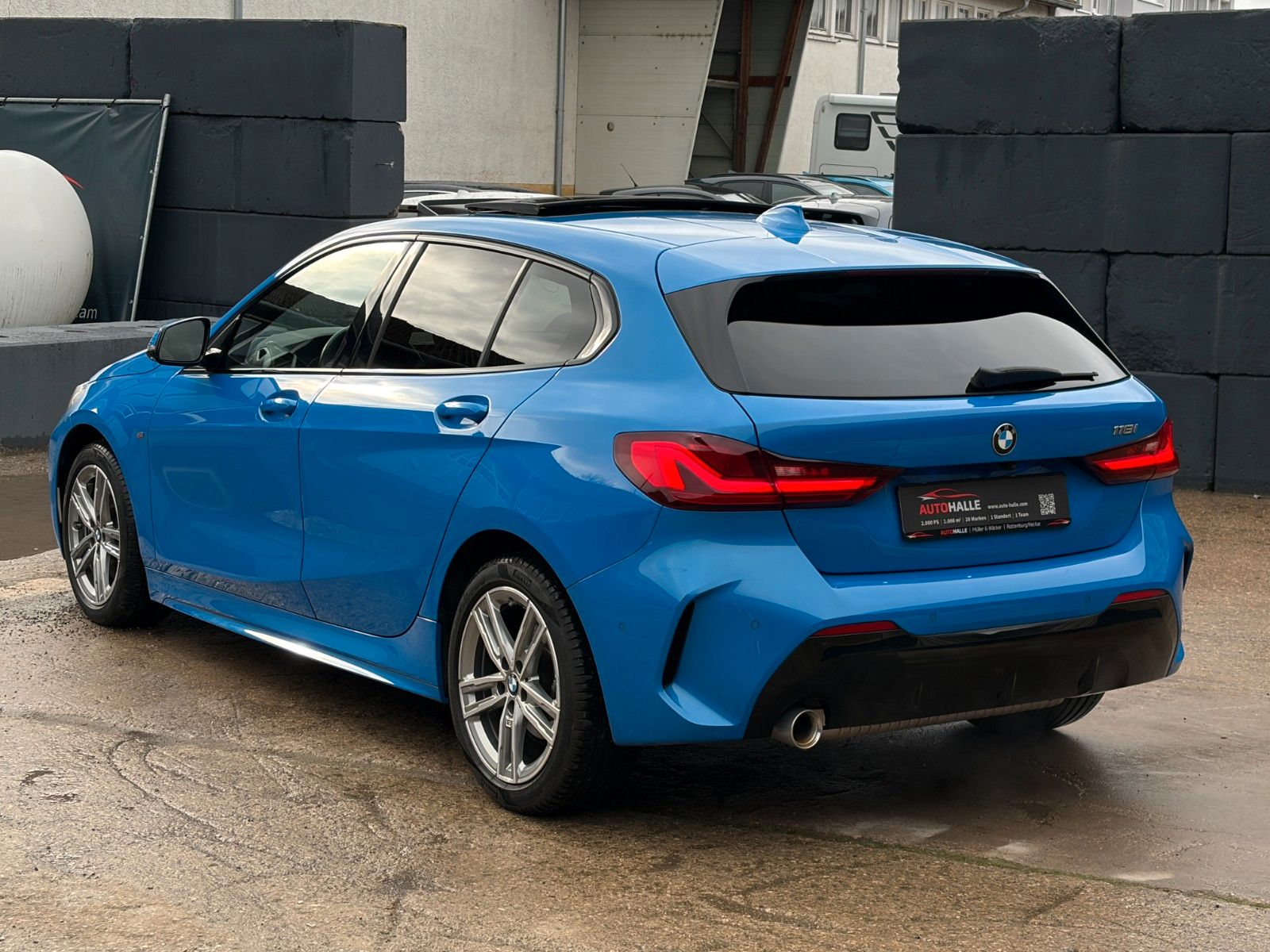 Fahrzeugabbildung BMW 118i M Sport Leder PANO TEMP CAM LED HiFi