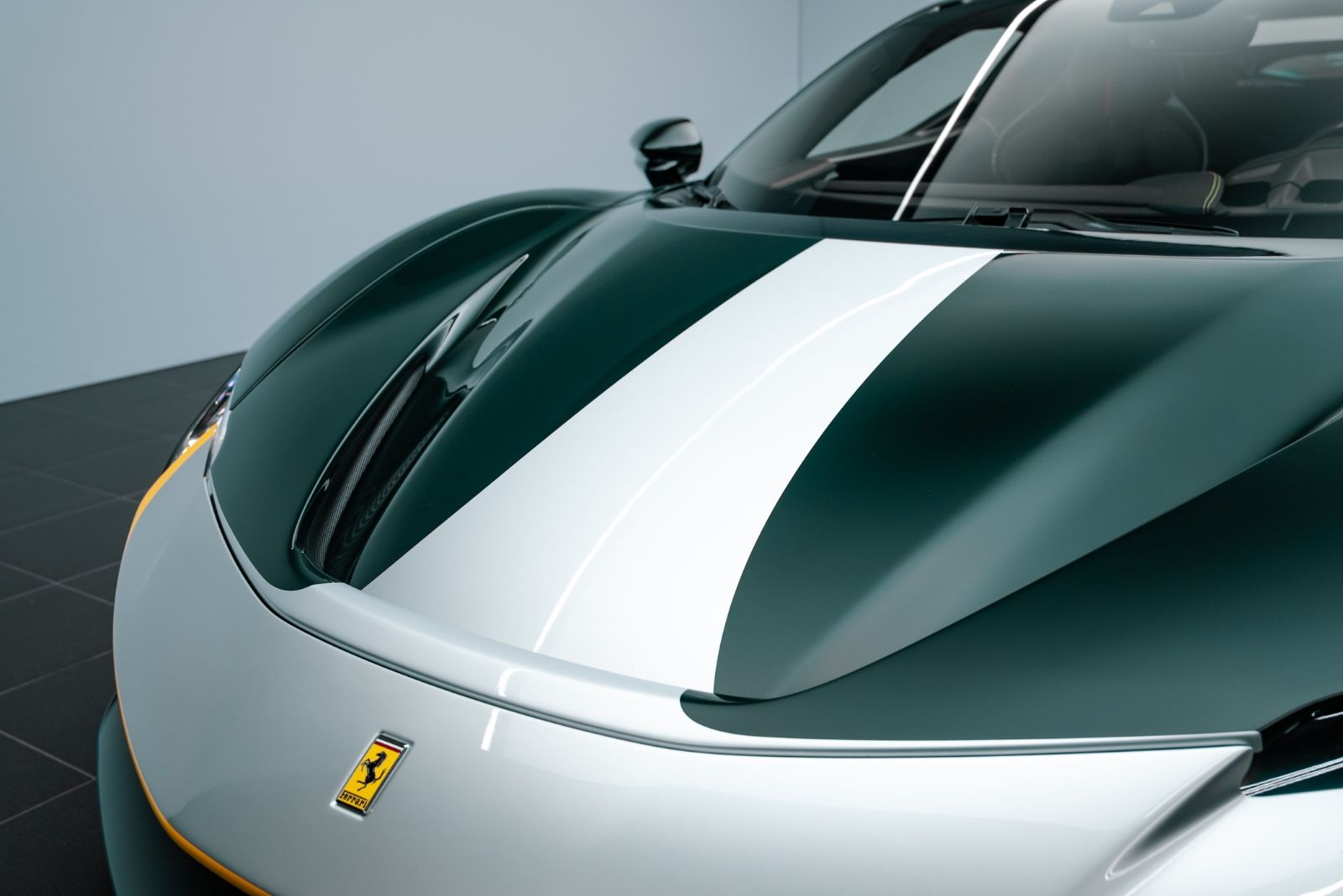 Fahrzeugabbildung Ferrari SF90 FIORANO/STOCK/CARBON/KAMERA