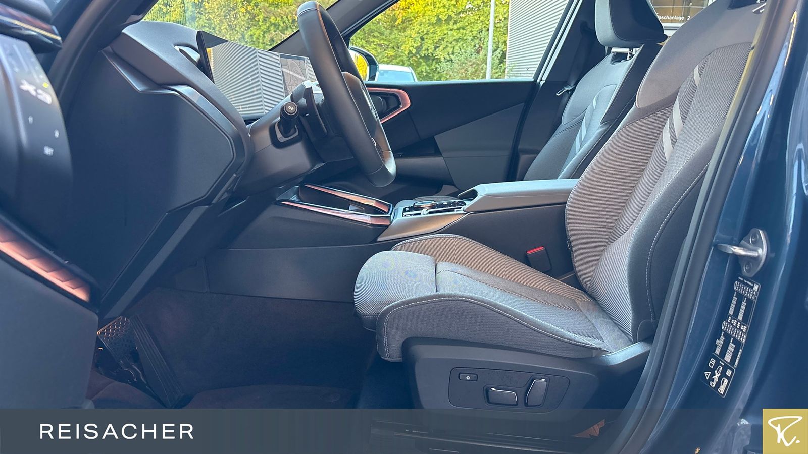 BMW X3 xDrive 20d A Standh Navi LED AHK foto 4