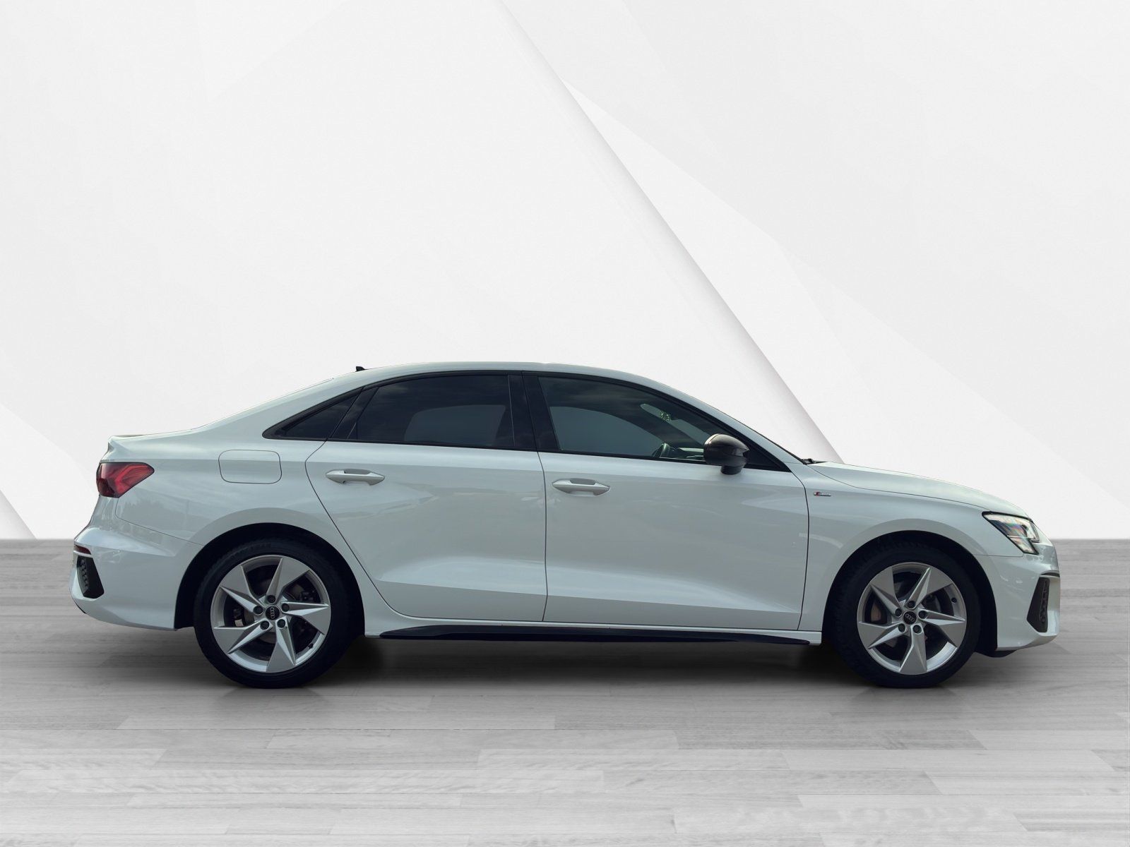Fahrzeugabbildung Audi A3 Lim. 35 TFSI FAHRSCHUFAHRZEUG, Doppelpedaleri