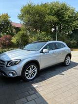 Mercedes-Benz GLA 180 Urban  - Mercedes-Benz GLA 180 von privat