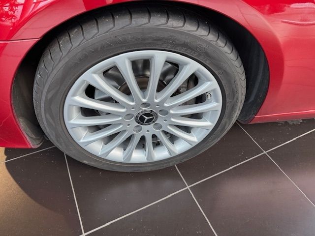 Fahrzeugabbildung Mercedes-Benz SLC 300 H/K RFK LED NAVI