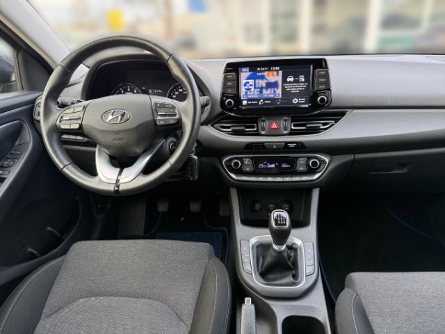 Fahrzeugabbildung Hyundai i30cw Trend Mild-Hybrid 1.0 +CARPLAY+KLIMA+SHZ+R