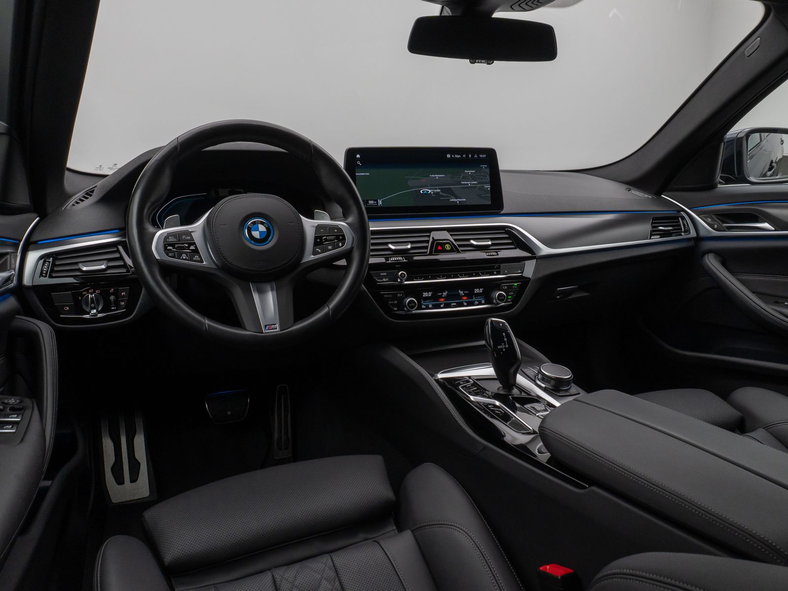 Fahrzeugabbildung BMW 530e xD M Sport Kamera HUD DAB HiFi ACC Komfort