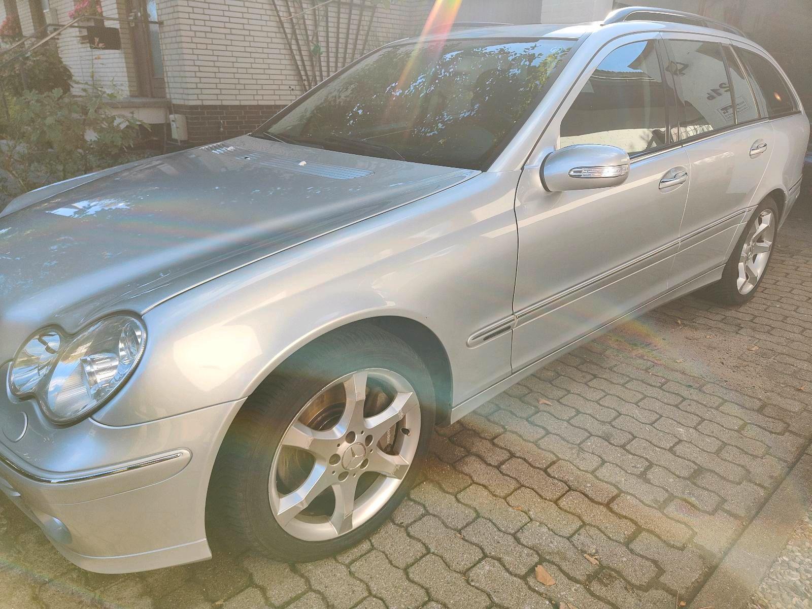 Mercedes-Benz C320 2005 — engine 224 HP (165kW)