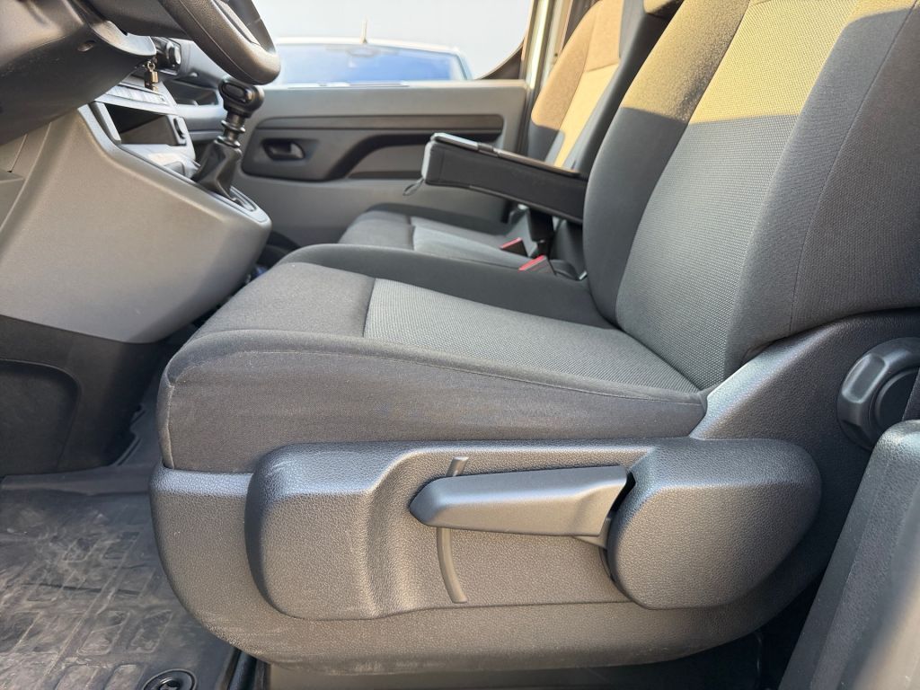 Fahrzeugabbildung Citroën Jumpy M BlueHDi 120 Club