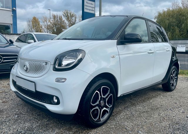 Smart ForFour*PRIME*AMBIENT*LEDER*LED*NAVI*CARPLAY*Tüv