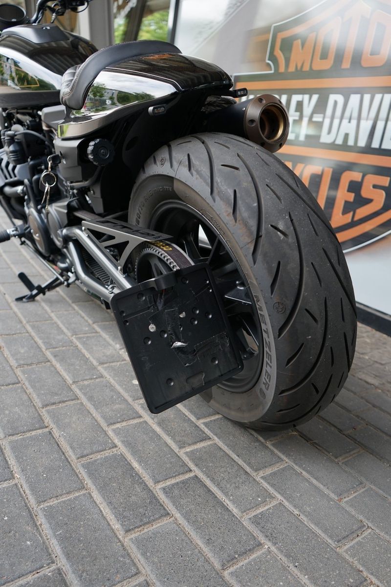 Fahrzeugabbildung Harley-Davidson Sportster S mit Jekill & Hyde und KZH, Blinker