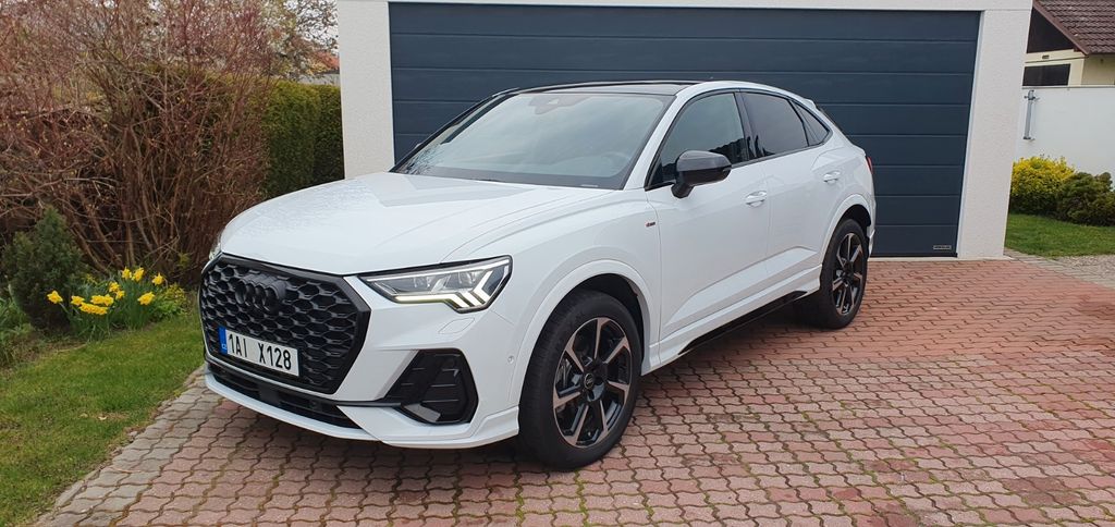 Image of Audi Q3