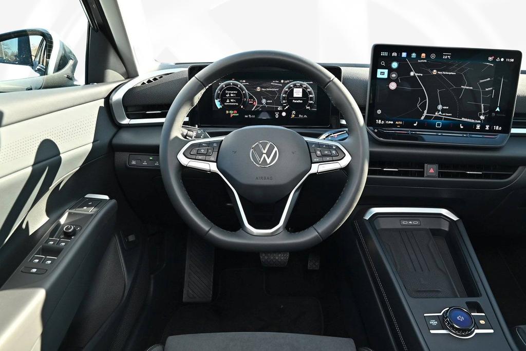 Volkswagen T-Roc 13