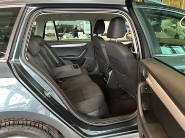 Skoda Octavia Combi Style *Xenon*Klima*ACC*