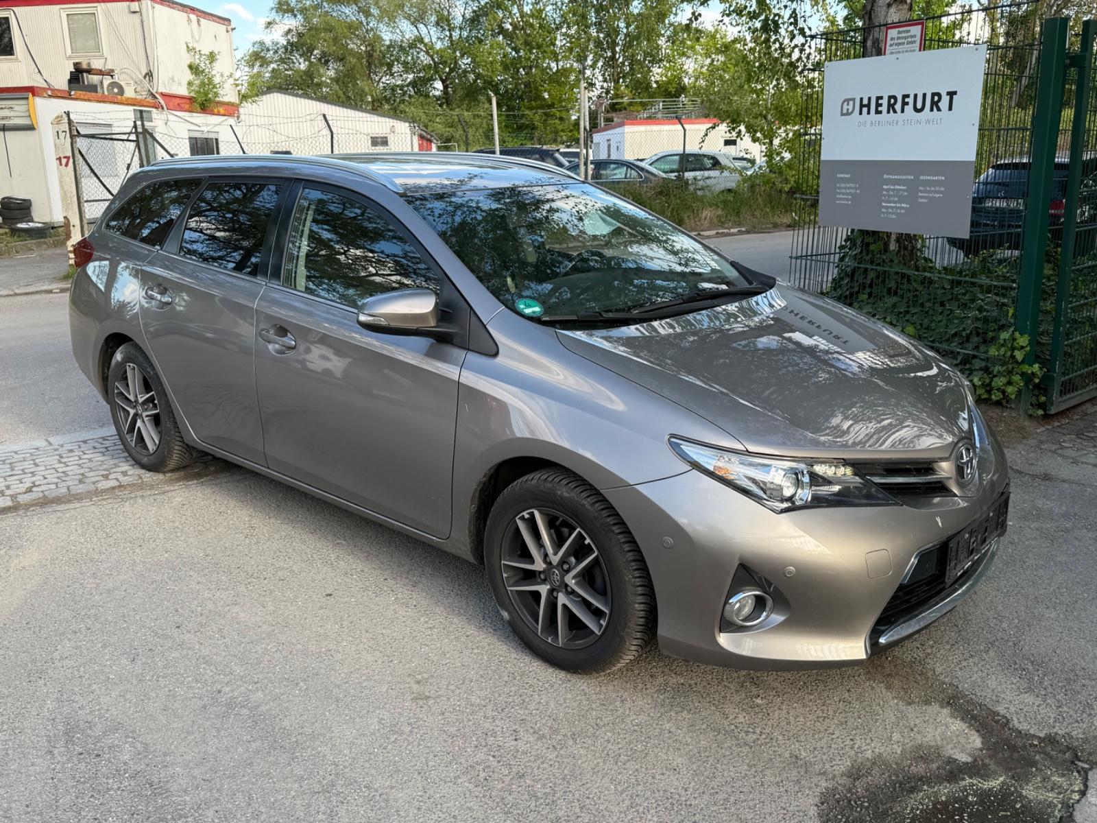 Toyota Auris Edition-S 1,6  KAMERA KLIMAAUTO