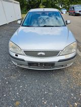 Ford Mondeo 2,0TDCi 96 kW Ghia Ghia - Ford Mondeo aus 2003: Ghia