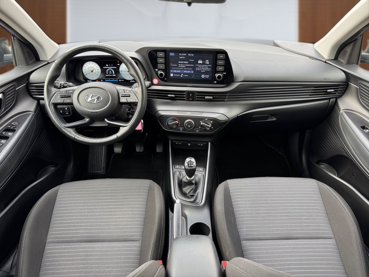 Fahrzeugabbildung Hyundai i20 TREND *Dachlack.* *USB*CARPLAY*ZV*