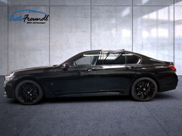 BMW 750 - 10