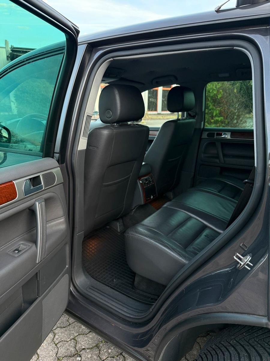 Volkswagen Touareg 2008 — photo 14