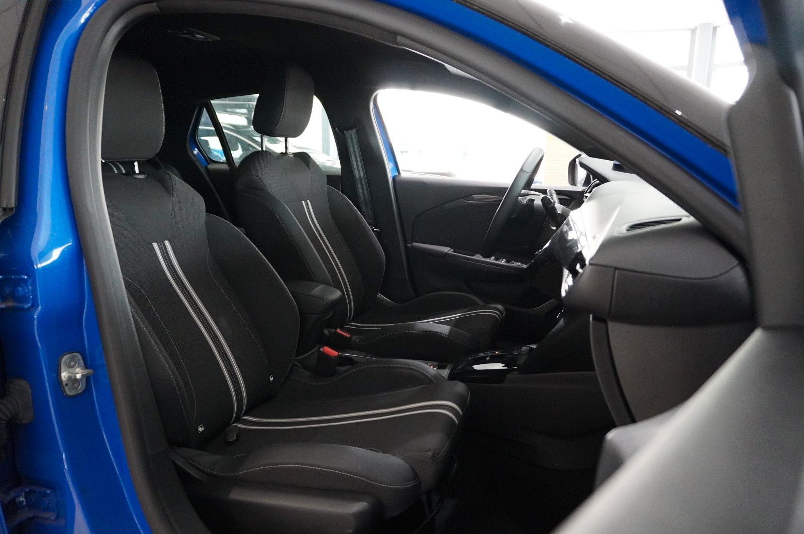 Fahrzeugabbildung Opel Corsa F 1.2T GS SPORT NAVI/LED/KAMERA/SPORT/DAB+