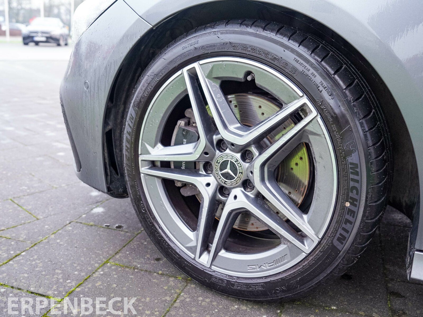 Fahrzeugabbildung Mercedes-Benz CLA 200 d SB AMG-Premium Distronic AHK 360° FAP
