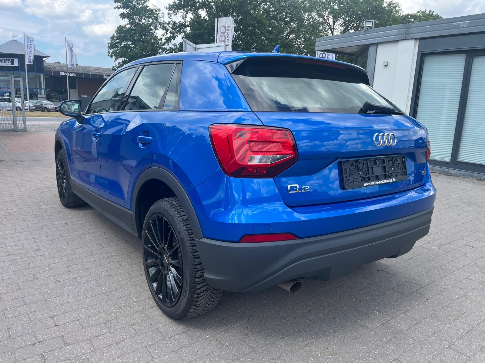 Audi Q2  sport basis Sitzheizung Bluetooth USB Navi