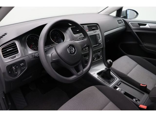 Fahrzeugabbildung Volkswagen Golf 1.6 TDI Klimaautomatik-2-Zonen SHZ