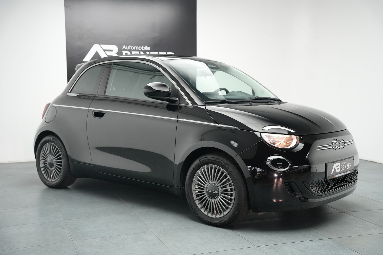 Fahrzeugabbildung Fiat 500 Icon 42 Kwh *Kamera*Navigation*Klima*PDC*