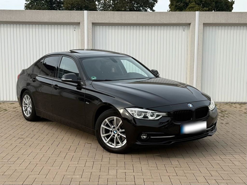 Image of BMW 320
