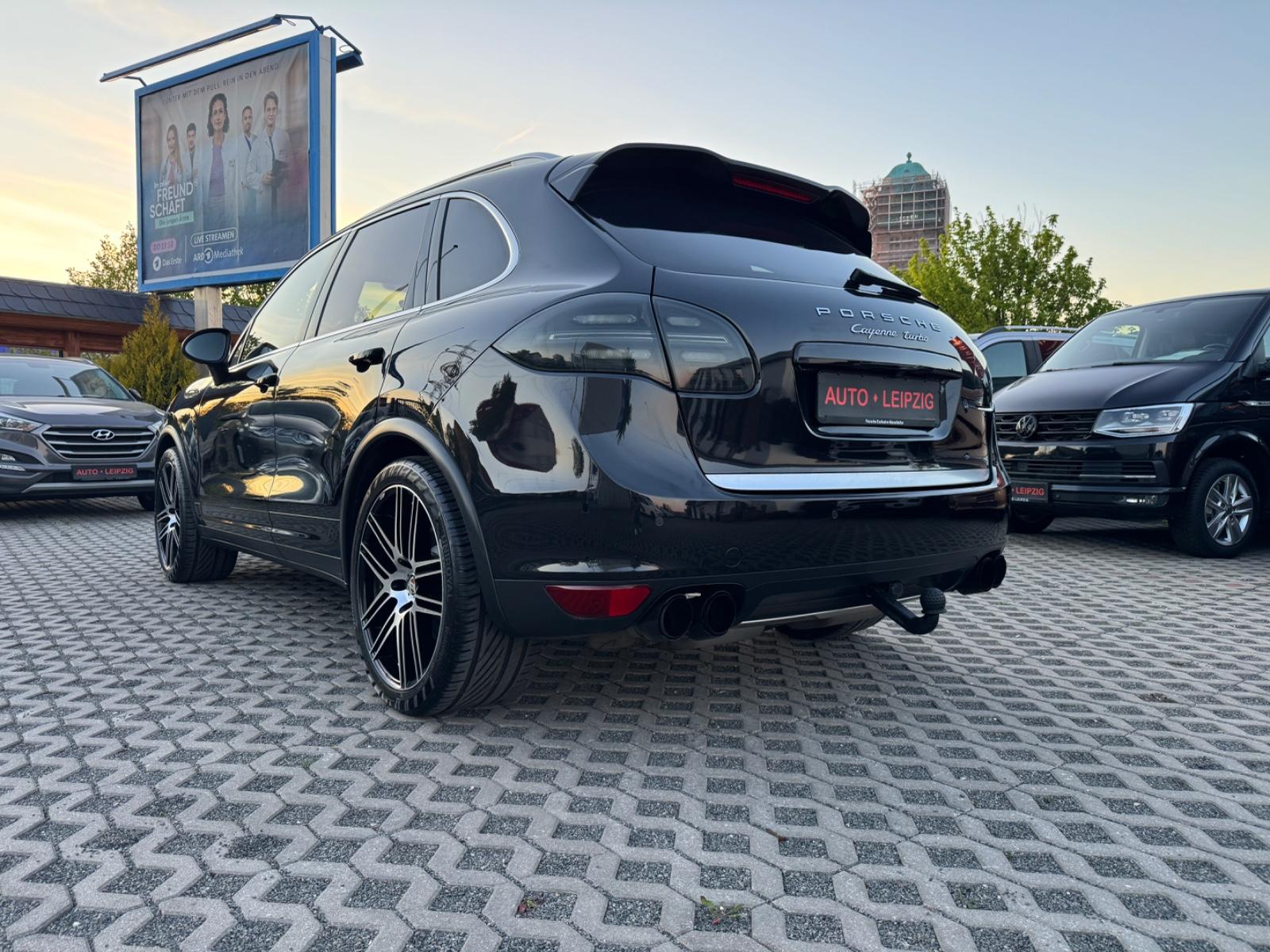 PORSCHE CAYENNE TURBO