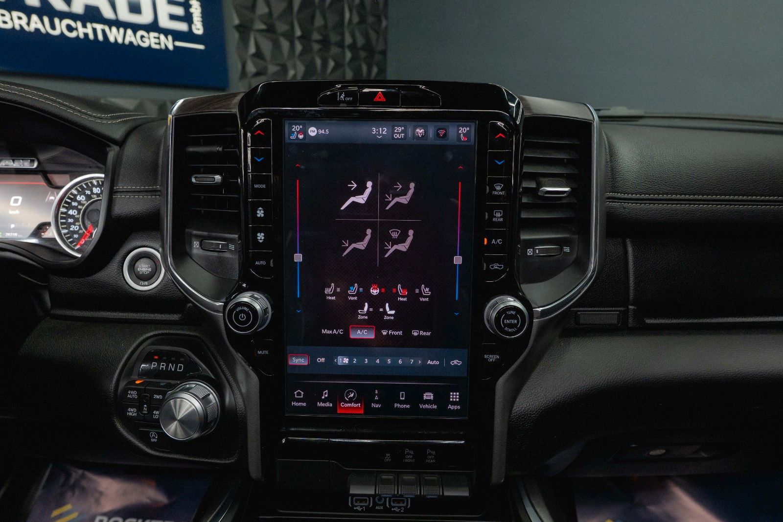Fahrzeugabbildung Dodge RAM 3.0 MY 25 TWIN TURBO LARAMIE Night Pano ACC